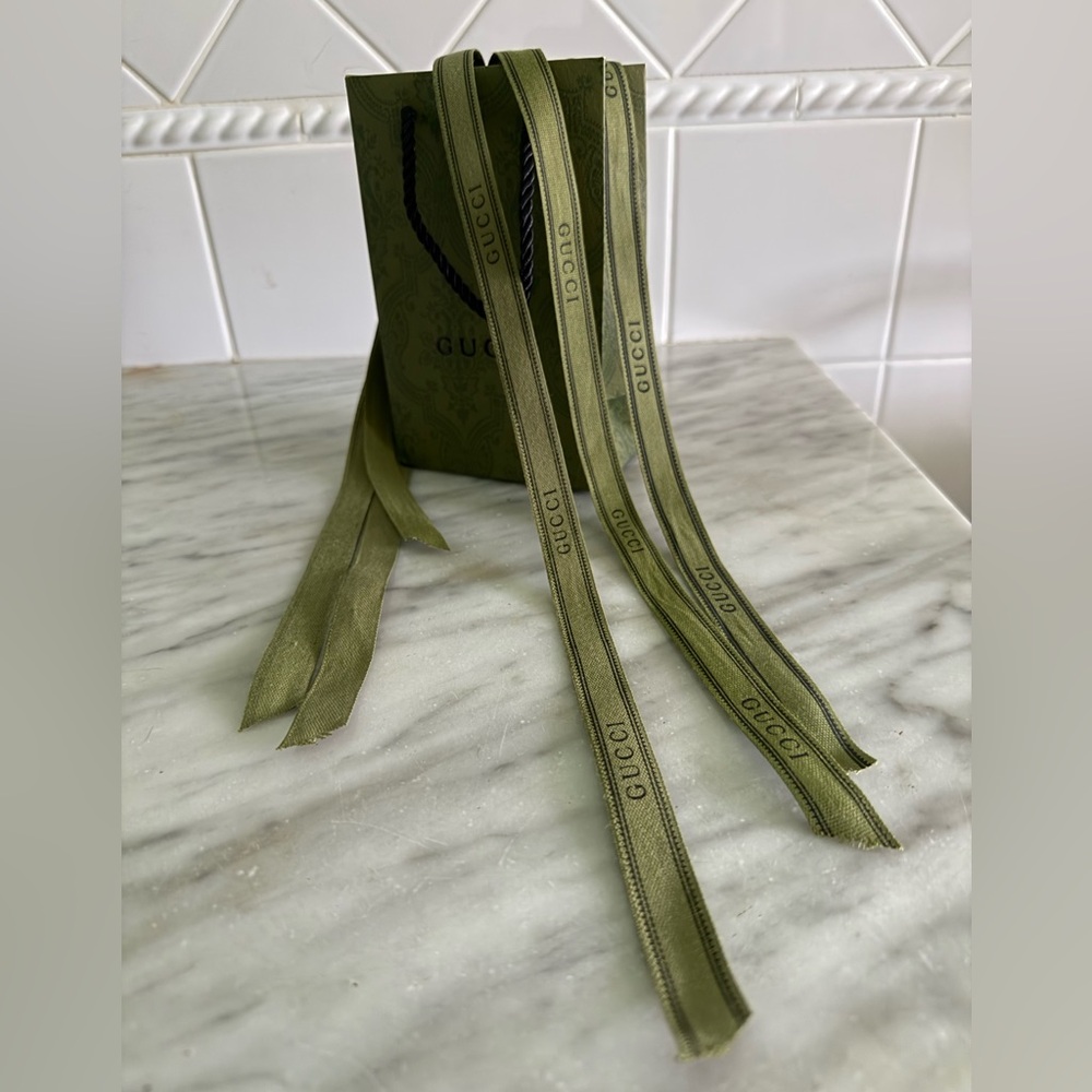 Gucci Green Gift Bag and Ribbon Set